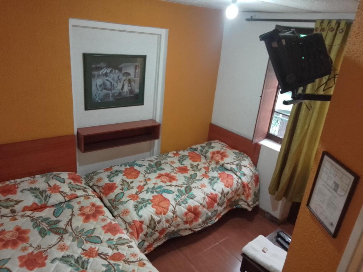 Hotel El Dorado La Candelaria ボゴタ エクステリア 写真